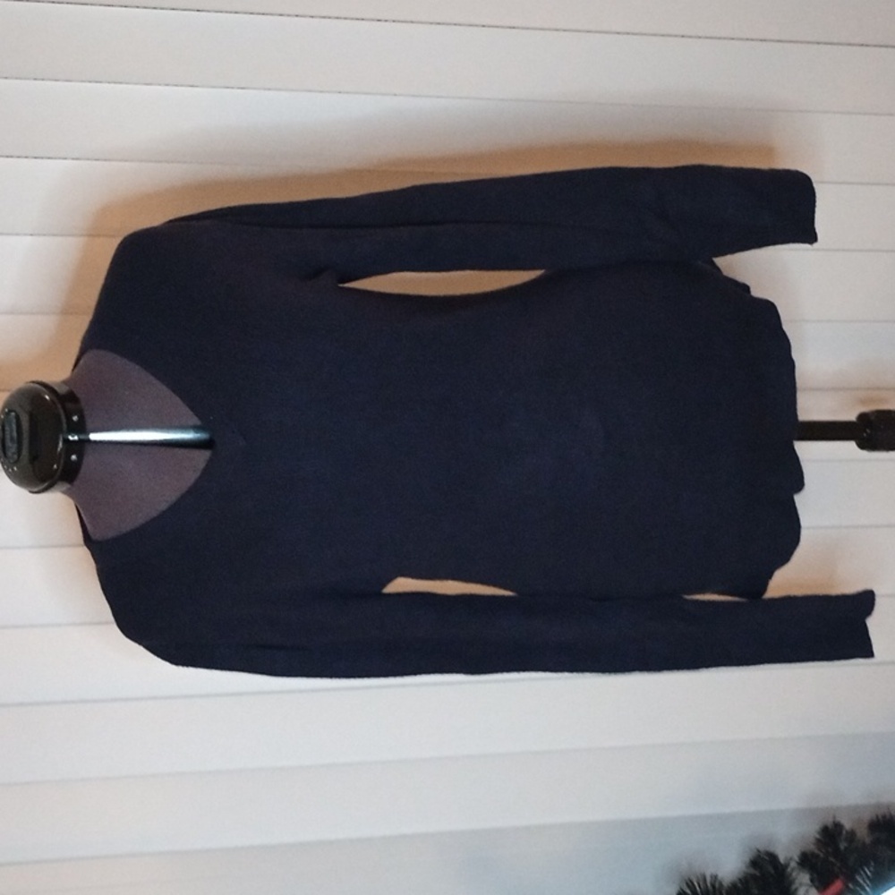 Navy ribbed v neck sweater